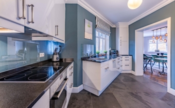 Großzügige Eigentumswohnung im ersten Obergeschoss - Küche (228)