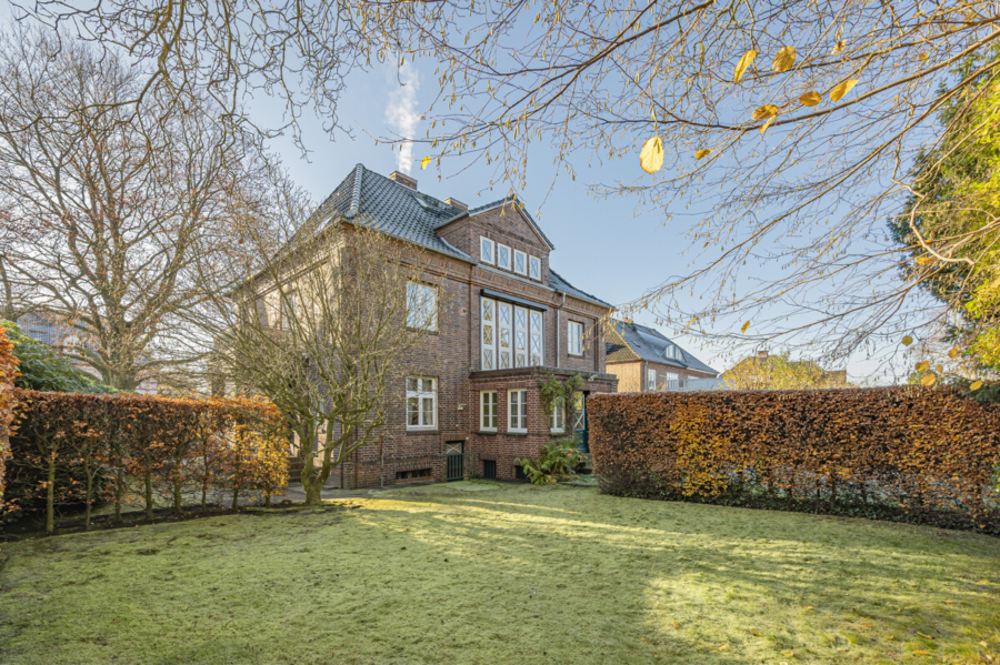 Stilvolle Rotklinker-Villa nahe der Waitzstraße - _BUC4966b (850)