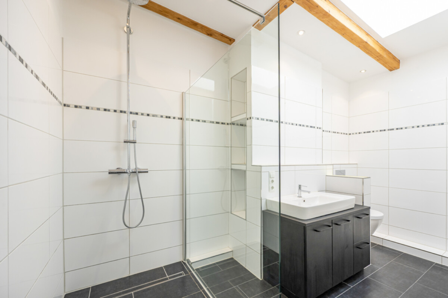 Endetage! … und den Isemarkt direkt vor der Tür! - Duschbad (945)