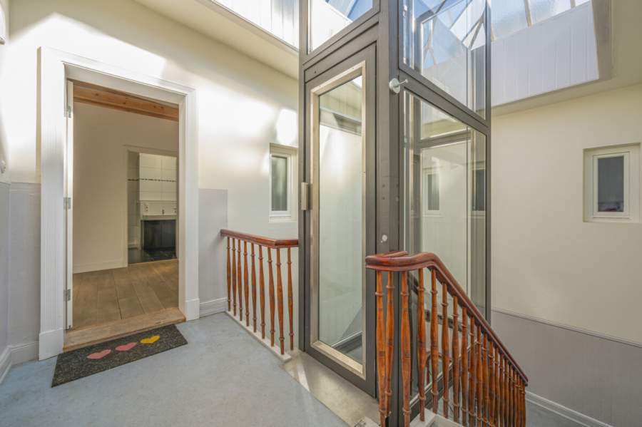 Endetage! … und den Isemarkt direkt vor der Tür! - Treppenhaus (947)