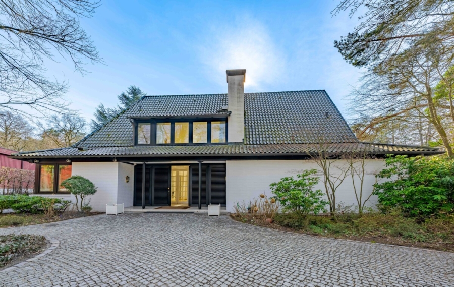 Exklusives Anwesen mit Gästehaus an der Wittenbergener Heide - Hausansicht (6553)