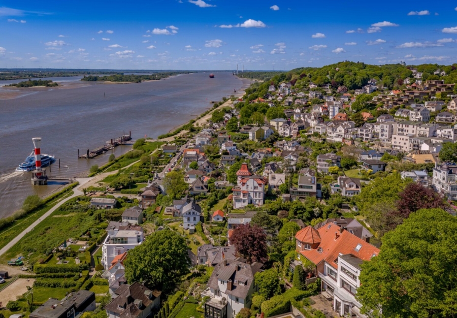 Leben mit Elbpanorama - Luftbild (7083)