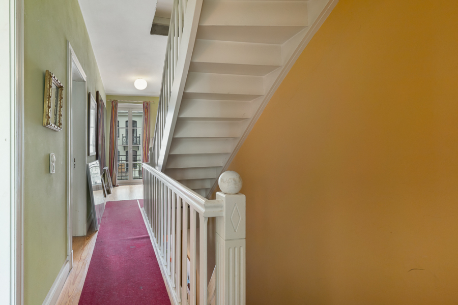 Pour la vie – einmaliges Stadthaus im Karolienviertel - Flur (OG) (6680)