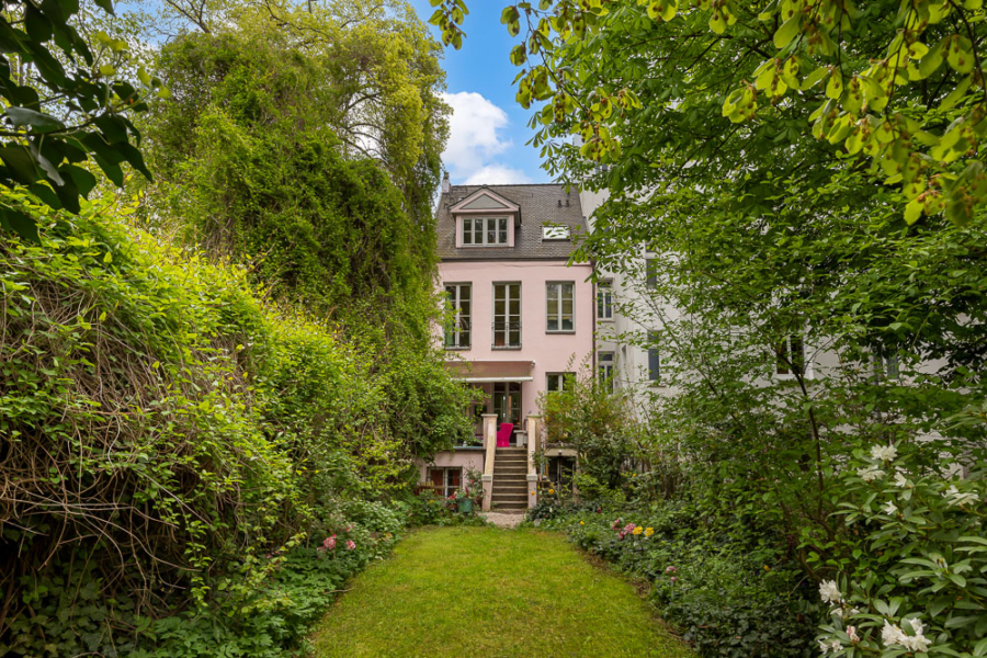 Pour la vie – einmaliges Stadthaus im Karolienviertel - Gartenansicht (6672)