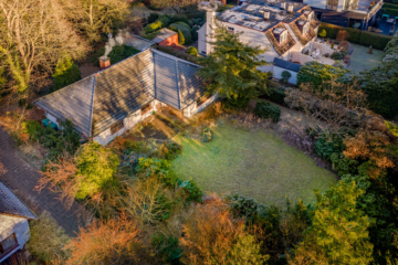 Großzügiges Grundstück mit vielfältigen Entwicklungsmöglichkeiten - Luftbild (245)