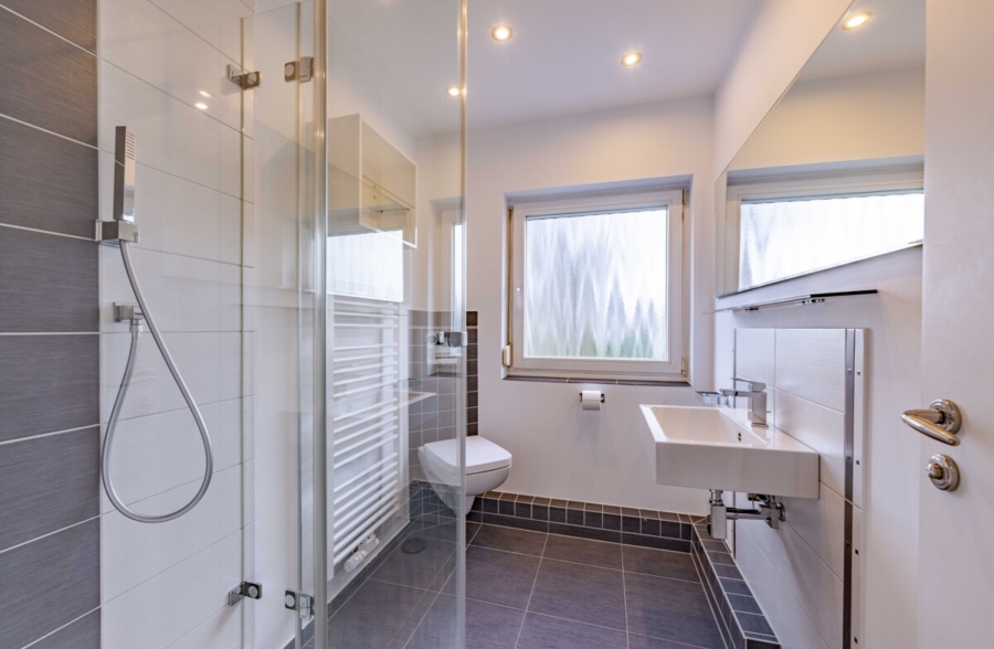 Ihr Haus – mitten in Othmarschen - Duschbad (654)