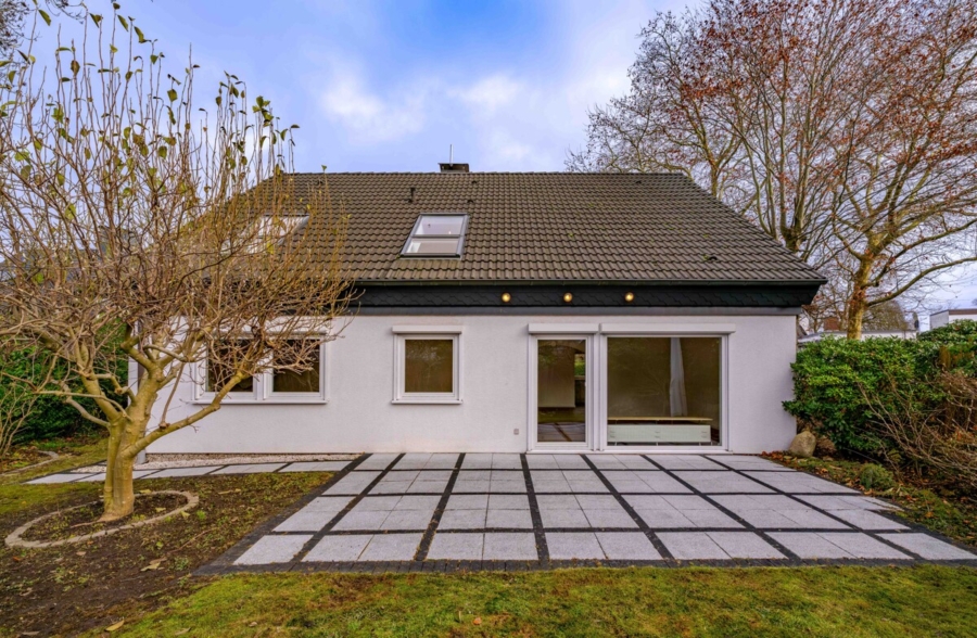 Ihr Haus – mitten in Othmarschen - Gartenansicht (655)